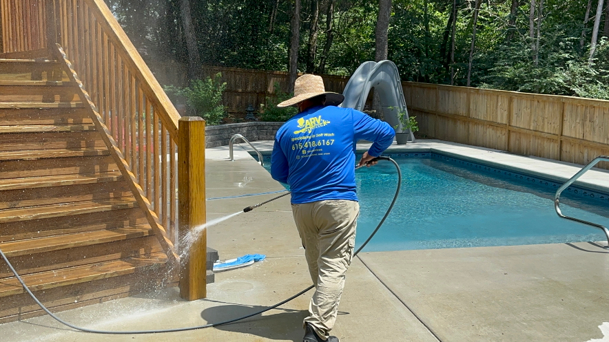 Pressure Washing and Staining in Nashville, TN